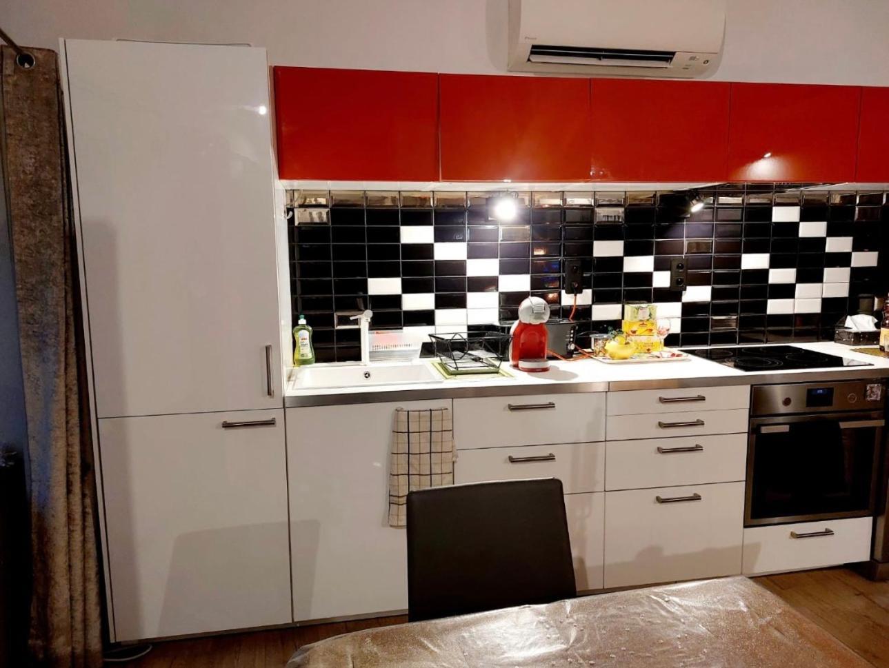Appartements De Charme Dadou Mons Belgium المظهر الخارجي الصورة