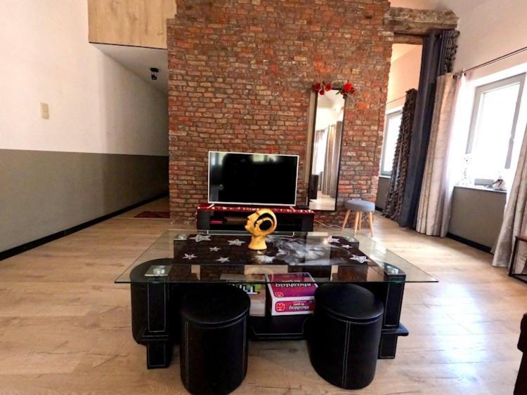 Appartements De Charme Dadou Mons Belgium المظهر الخارجي الصورة