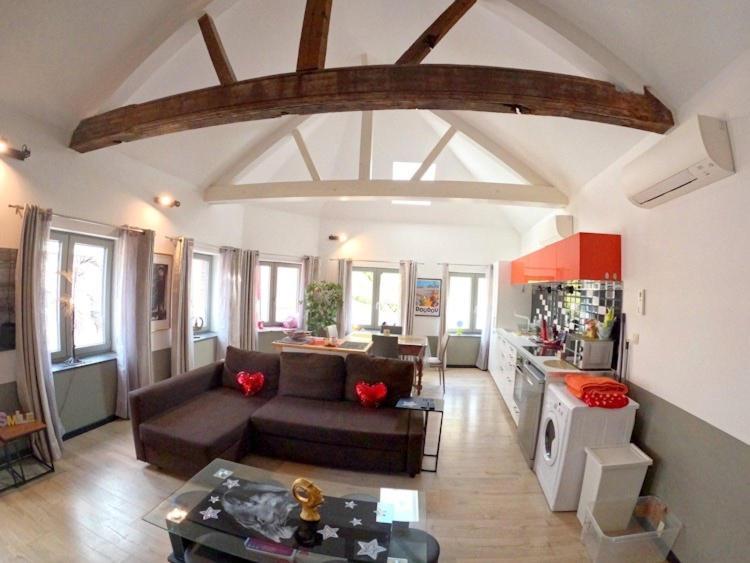 Appartements De Charme Dadou Mons Belgium المظهر الخارجي الصورة